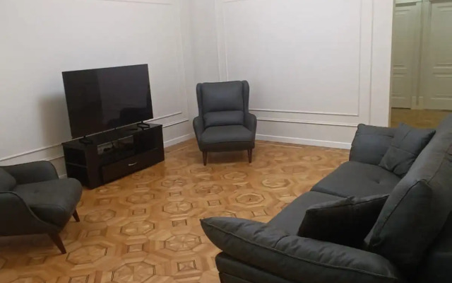 RentInnYerevan Vardanants 5A Apartments