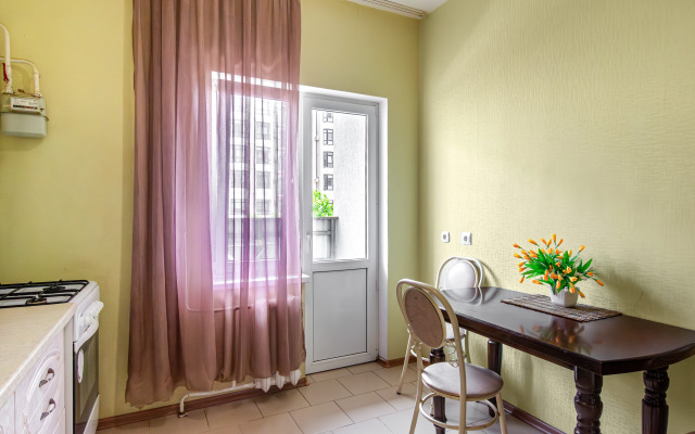 Na Zhukovskogo 18 Flat