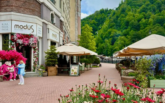 2-Kh Komnatnye Gory Ryadom s Kazino Apartments