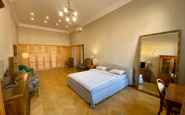 Апартаменты для 6 человек у набережной канала Грибоедова