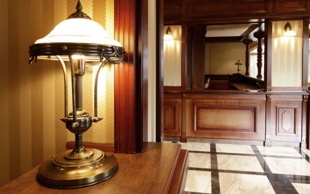 AquaView Hotel