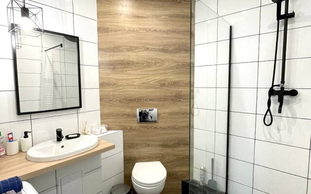 Uyutnaya Kvartira-Studiya S Mangalnoj Zonoj Apartments