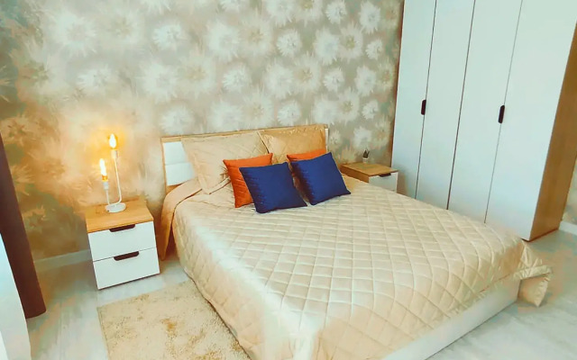 Ryadom S Tsentrom Flat