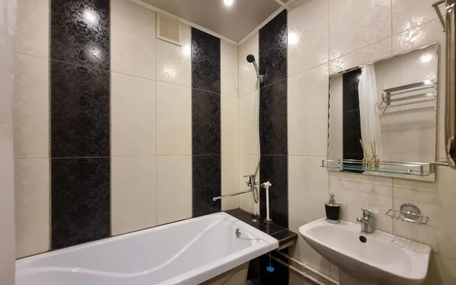 Na Lermontova  Flat