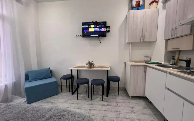 Mirny, Kuvshinok 8 Flat