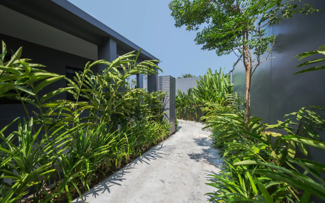 Miriama 2 Bedroom Near Naiharn Beach Villa