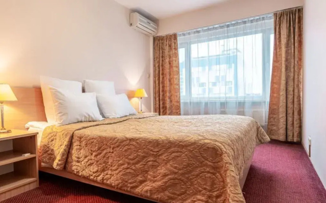 Отель Академическая