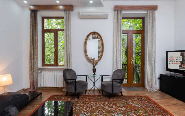 KeyGo #0159, 1 Bedroom, Balcony ,City Center Apartments