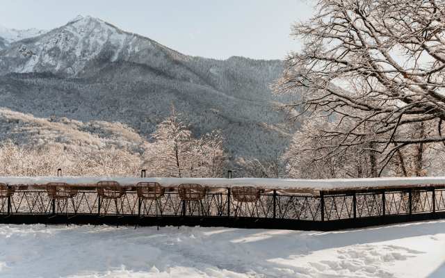 Отель Загородный отель Pine River Красная Поляна