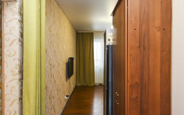 Квартира Студия Эконом около ТЦ Аура