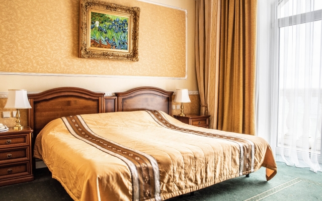 Grand Palace Hotel