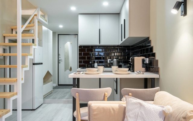 Квартира уютная студия с дизайнерским ремонтом