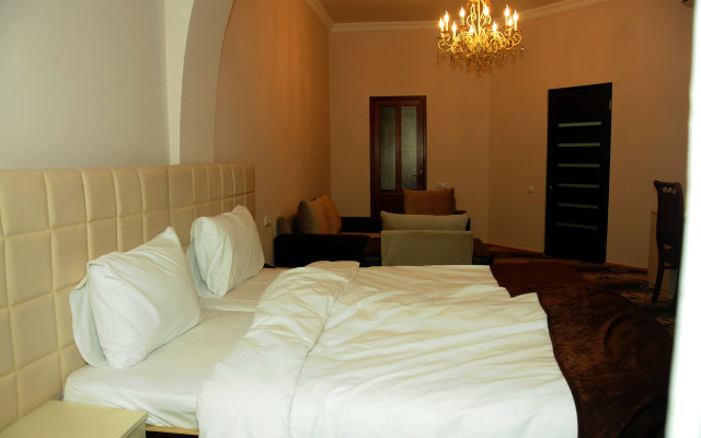 Nor Erevan Hotel