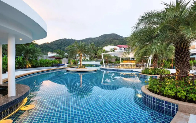 Holiday Inn Resort Phuket Karon Beach by IHG Hotel - Image 4