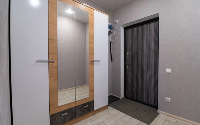 V tsentralnom rayone na troikh Apartments