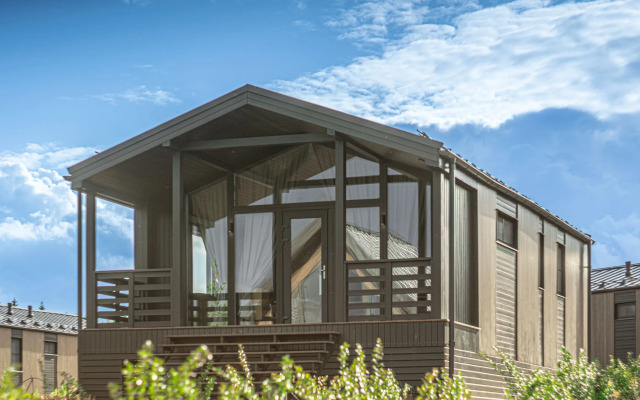 Отель Русские сезоны Эмбиент парк