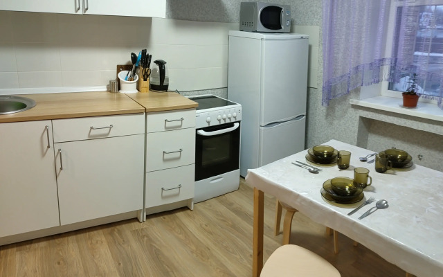 Na Industrialnoy 1B/3V Apartments