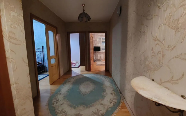 Квартира на Ангарской 4