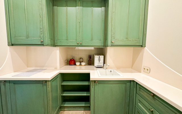 Апартаменты Эксклюзивная квартира Уголок Парижа