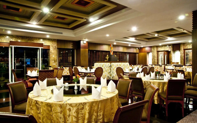 Grand Pacific Sovereign Resort & Spa