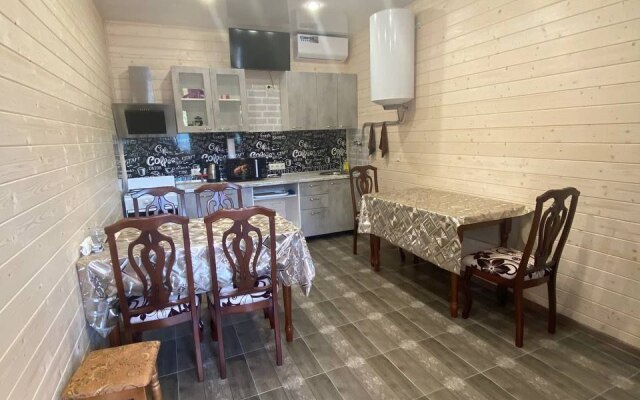 Gostevoy Dom Atmosfera Guest House