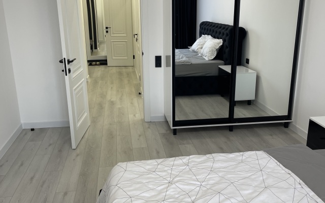 Na ulice 295 Strelkovoy Divizii 142 Flat