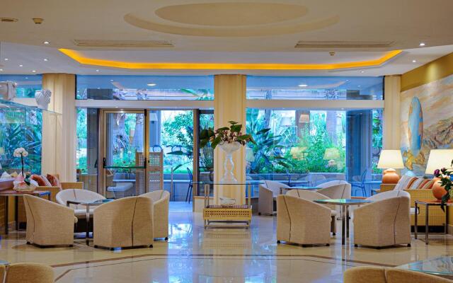 Hotel Acacia Resort