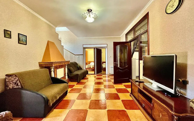 Частный дом в переулке Буачидзе 2