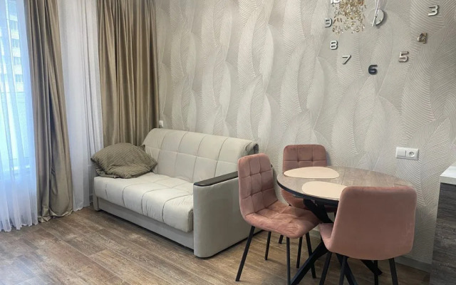 Na Ul. Sochinskaya 12 Flat