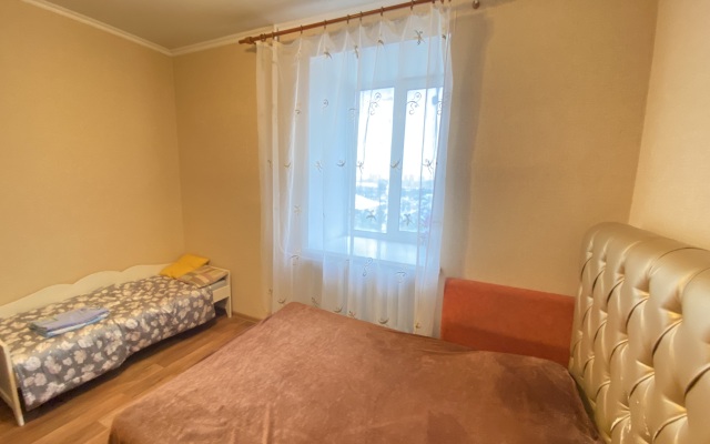 3 Komnatnaya Kvartira Naprotiv Akvaparka Flat