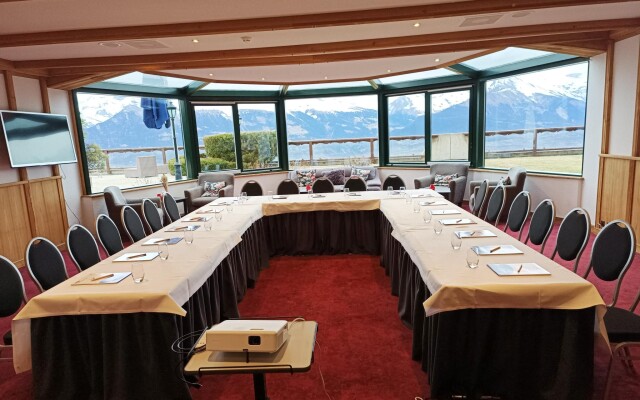 Chalet Royal Hotel