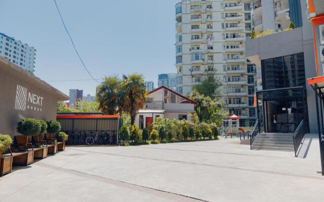 Next Orange Aparthotel Official