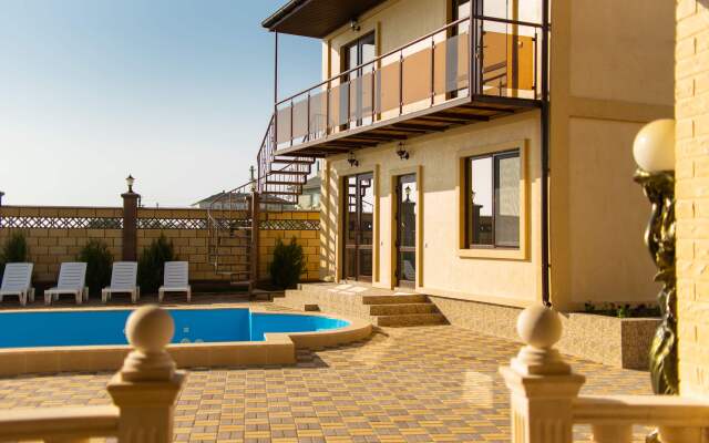 Чеховъ Береговое