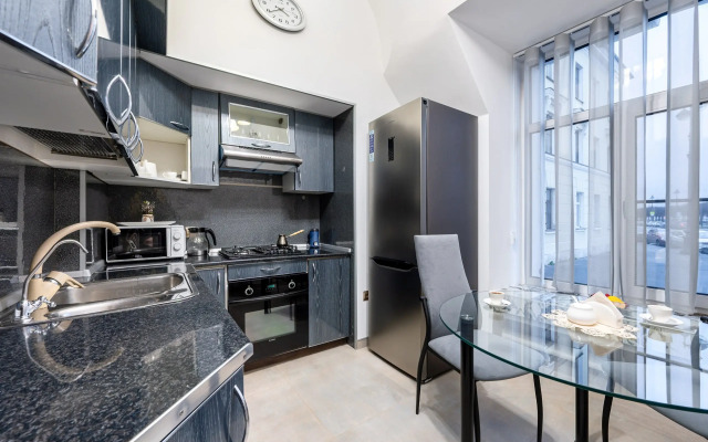 Квартира с видом на Неву