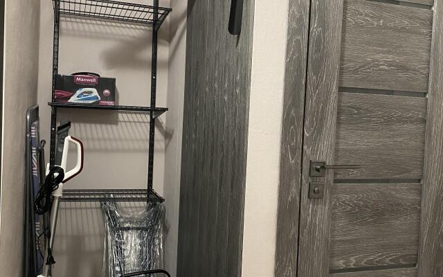 Квартира 2-комнатная на академика Байкова 11-2