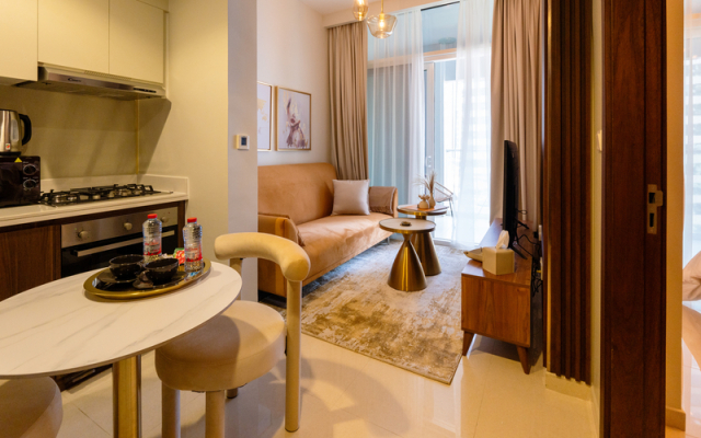 Keyrock Living Lakeview in Business Bay Apartments