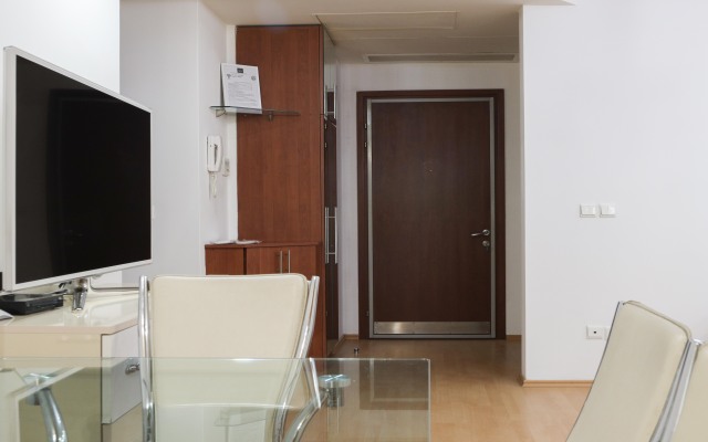 Stay Inn on Aram Str. 70-94 Apartments