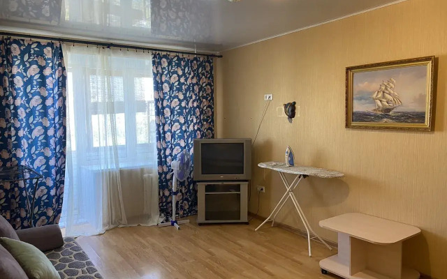 Квартира светлая на Цюрупы, 84