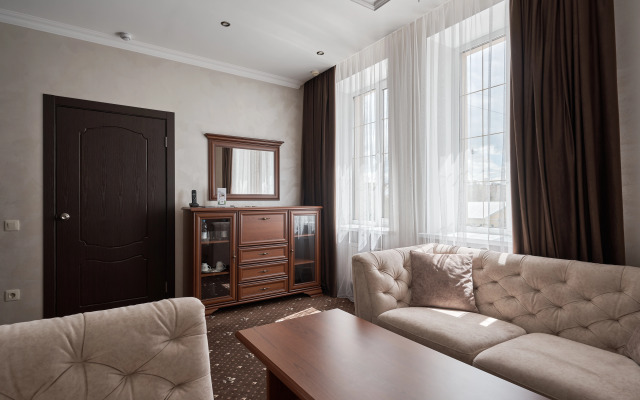 Korona Hotel