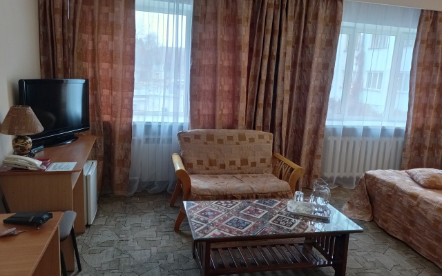 Ilek Hotel