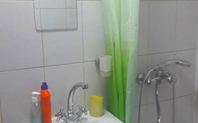 Po Ulitse Lenina Living Quarters