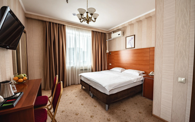 Lazurny bereg Hotel