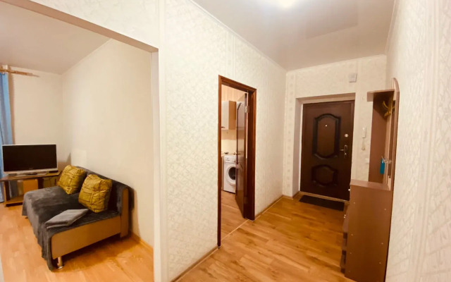 Dvukhkomnatnaya Mich 142/74 Flat