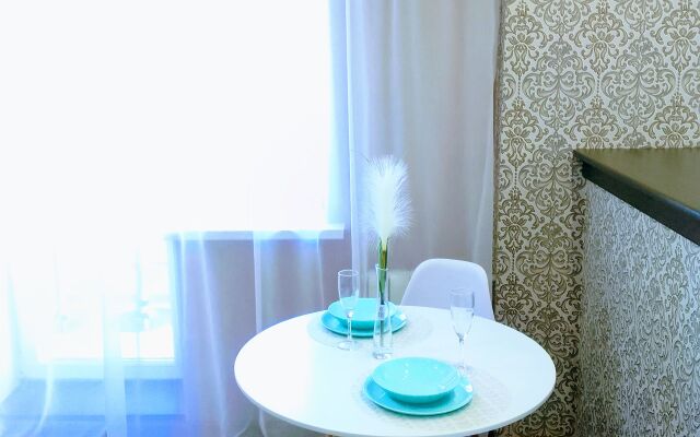 V Rayone Tsirka Flat