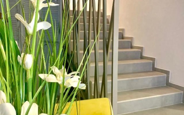 Zhdanova 11M Guest house