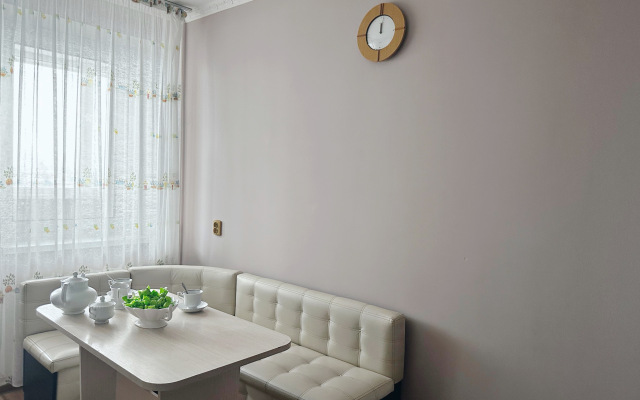 Квартира Двухкомнатная с Видом на Монастыри