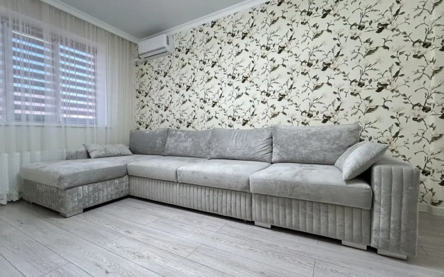 Semeyny Lyuks Apartments