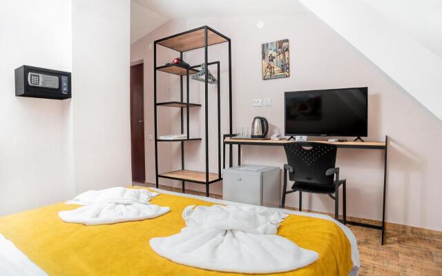 Diuma Hotel