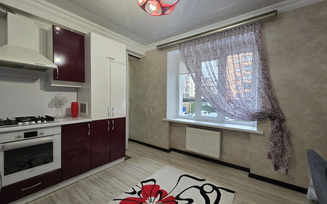 Квартира на первом этаже, просторная, центр Пятигорска