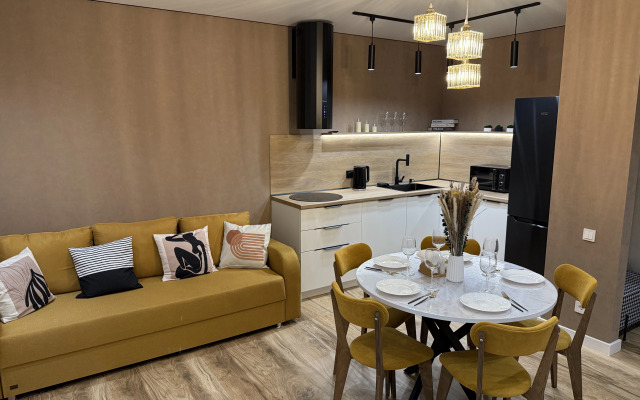 Trekhkomnatnaya v kurortnoy zone Flat